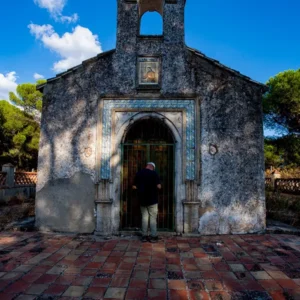 ¿Buscas una experiencia de enoturismo única en el corazón de Sierra Morena?
