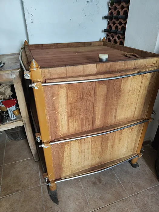 barrica cuadrada única en jaén, comprar vino en jaén